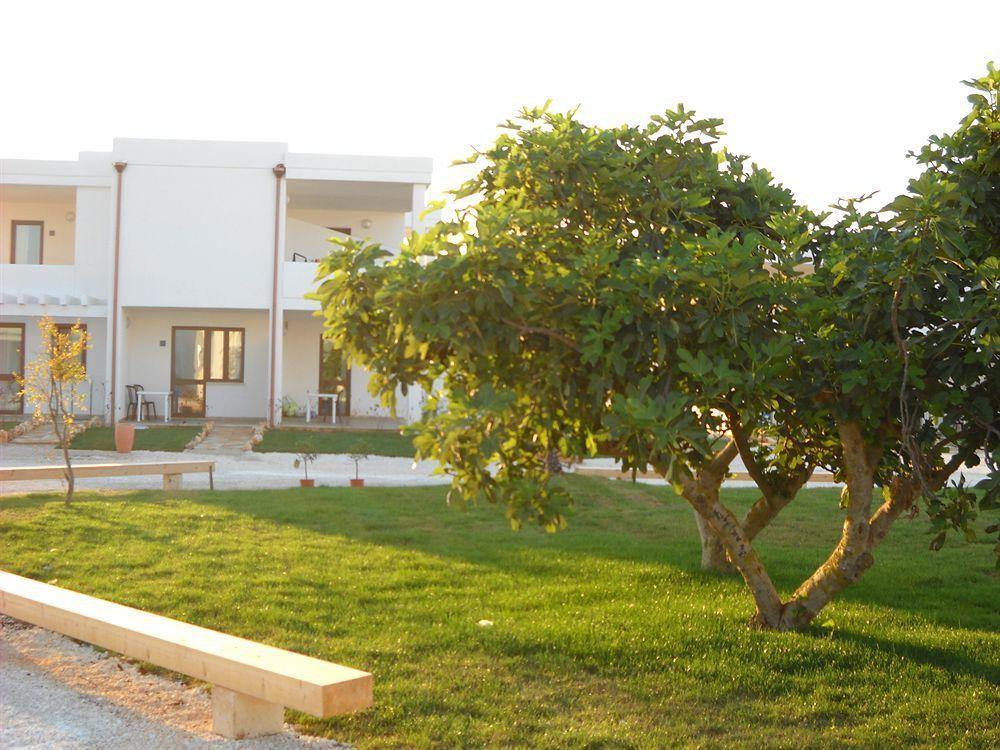 Torre Guaceto Resort Carovigno Eksteriør bilde