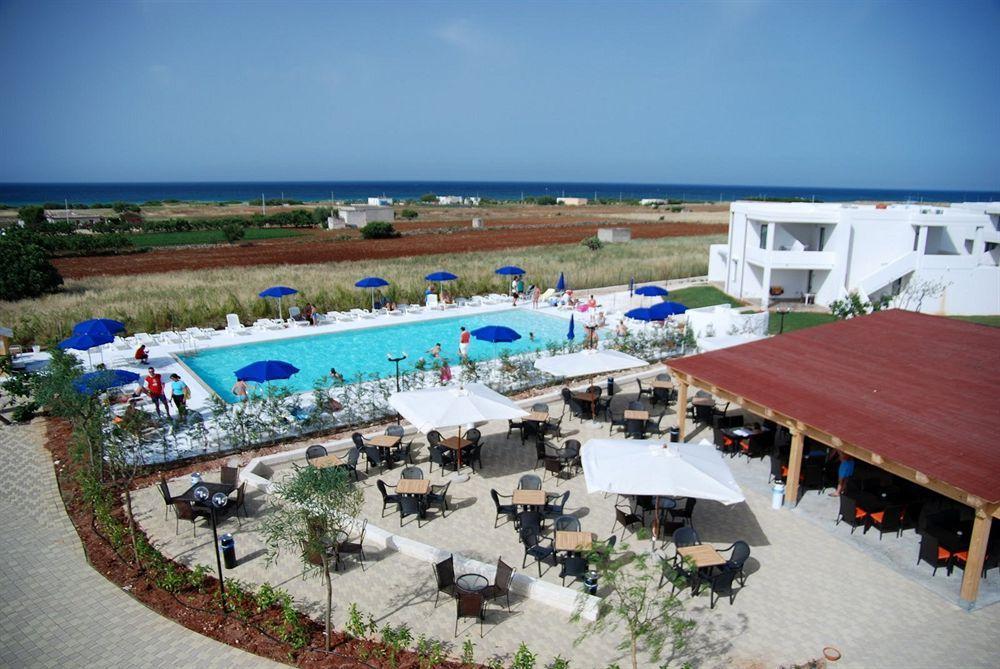 Torre Guaceto Resort Carovigno Eksteriør bilde