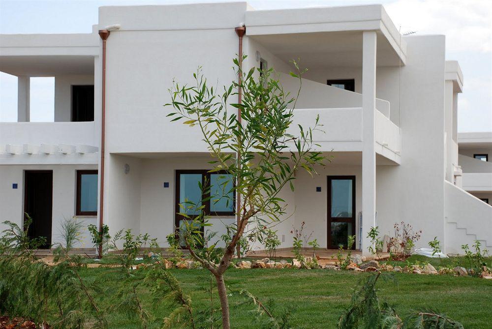 Torre Guaceto Resort Carovigno Eksteriør bilde