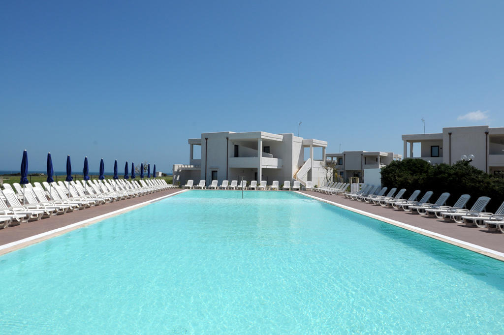 Torre Guaceto Resort Carovigno Eksteriør bilde
